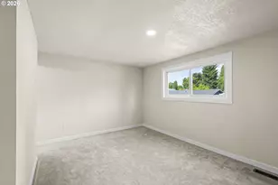 10249 N Tyler Ave, Portland, OR 97203 - Photo 15