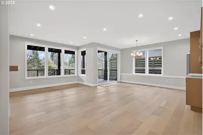 1912 SW Dickinson Ln, Portland, OR 97219 - Photo 31