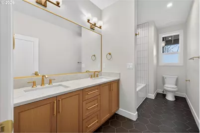 1912 SW Dickinson Ln, Portland, OR 97219 - Photo 35