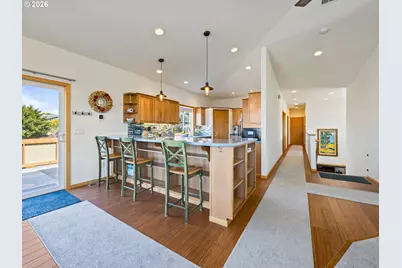 1015 NE 7th Dr, Newport, OR 97365 - Photo 11