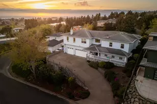 1015 NE 7th Dr, Newport, OR 97365 - Photo 1
