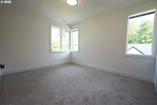 10044 SW 72nd Ave, Tigard, OR 97223 - Photo 29
