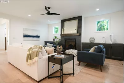 10044 SW 72nd Ave, Tigard, OR 97223 - Photo 11