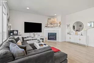1171 Thunderbird Ave S, Salem, OR 97306 - Photo 9