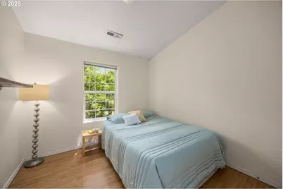 129 NE Danbury Ave, Hillsboro, OR 97124 - Photo 21