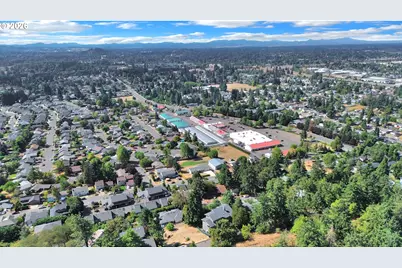 952 Summit Blvd, Springfield, OR 97477 - Photo 3