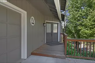 952 Summit Blvd, Springfield, OR 97477 - Photo 3