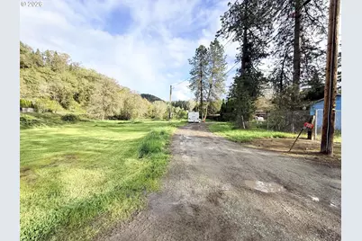 119 Winter Green Dr, Riddle, OR 97469 - Photo 5