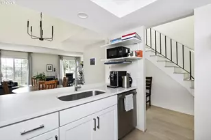 2040 Titan Terrace, West Linn, OR 97068 - Photo 9