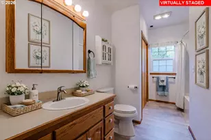 27505 6th St, Junction City, OR 97448 - Photo 29