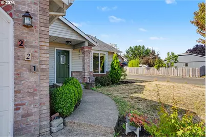 221 W Lincoln St, Carlton, OR 97111 - Photo 7