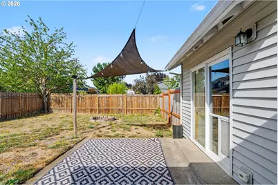 221 W Lincoln St, Carlton, OR 97111 - Photo 31