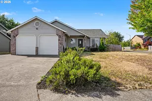221 W Lincoln St, Carlton, OR 97111 - Photo 1