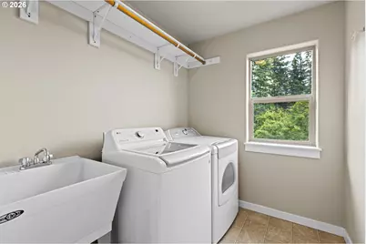 4035 SW Stephenson St, Portland, OR 97219 - Photo 39