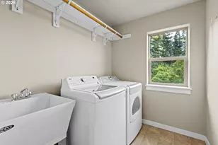 4035 SW Stephenson St, Portland, OR 97219 - Photo 39