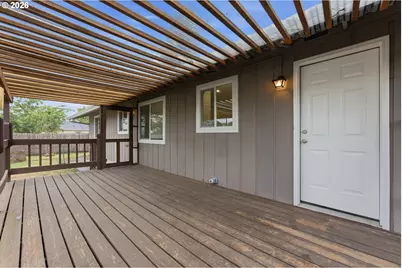 335 N 17th St, Saint Helens, OR 97051 - Photo 21