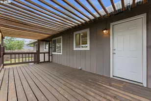335 N 17th St, Saint Helens, OR 97051 - Photo 21