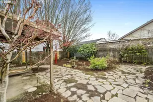 2826 NE 61st Ave, Portland, OR 97213 - Photo 37