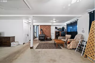 24763 Sturtevant Dr, Veneta, OR 97487 - Photo 27