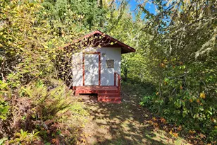 24763 Sturtevant Dr, Veneta, OR 97487 - Photo 33