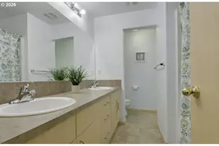 4920 SE 122nd Ave, Portland, OR 97236 - Photo 7