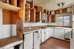 26562 Hwy 36, Cheshire, OR 97419 - Photo 17