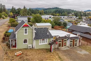 1404 Harris St, Myrtle Point, OR 97458 - Photo 3