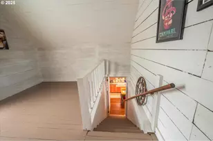 1404 Harris St, Myrtle Point, OR 97458 - Photo 17