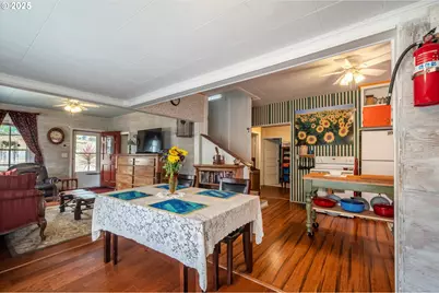 1404 Harris St, Myrtle Point, OR 97458 - Photo 37