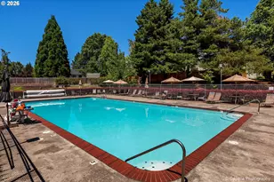 2366 NE Lindsey Dr, Hillsboro, OR 97124 - Photo 39