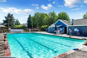 2366 NE Lindsey Dr, Hillsboro, OR 97124 - Photo 37