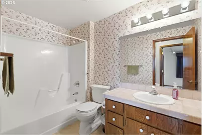 361 SW Nancy Ave, Gresham, OR 97030 - Photo 9