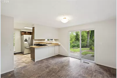 2794 NE 15th St, Gresham, OR 97030 - Photo 5