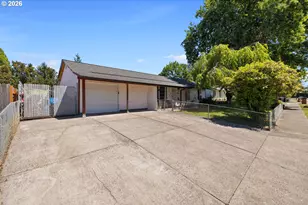 170 NE Robin Way, Gresham, OR 97030 - Photo 3