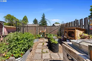 170 NE Robin Way, Gresham, OR 97030 - Photo 37