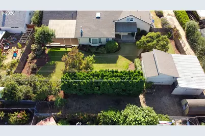2641 Castle Dr, Springfield, OR 97477 - Photo 43