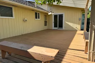 2641 Castle Dr, Springfield, OR 97477 - Photo 33