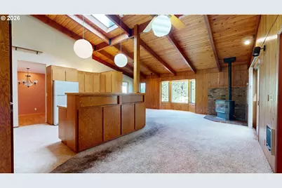 2641 Castle Dr, Springfield, OR 97477 - Photo 13
