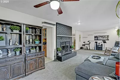 203 SE Ginseng Dr, Estacada, OR 97023 - Photo 9