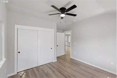 511 9th Ave, Coos Bay, OR 97420 - Photo 21