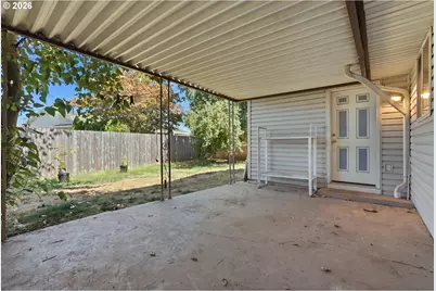 2293 Country Club Ter, Woodburn, OR 97071 - Photo 23