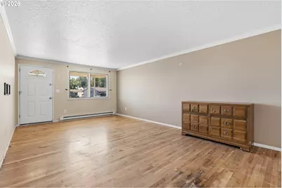 2293 Country Club Ter, Woodburn, OR 97071 - Photo 7