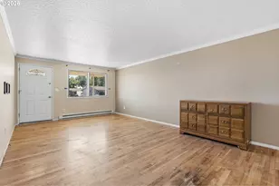 2293 Country Club Terrace, Woodburn, OR 97071 - Photo 7