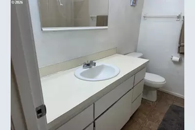 165 N Garden Way, Eugene, OR 97401 - Photo 17