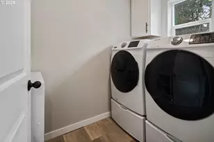 1042 S College St, Newberg, OR 97132 - Photo 17