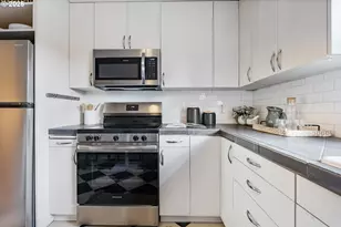 1424 NE 21st Ave, Portland, OR 97232 - Photo 15