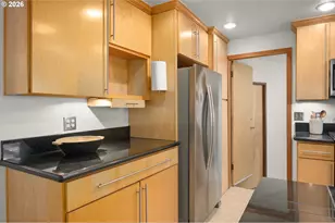 865 E 43rd Ave, Eugene, OR 97405 - Photo 27