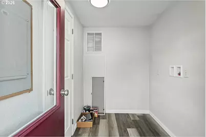 301 E Court St, Condon, OR 97823 - Photo 15