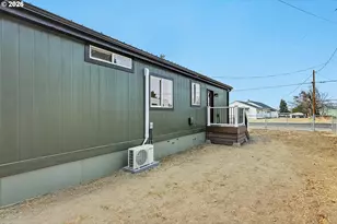 301 E Court St, Condon, OR 97823 - Photo 17