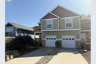 1027 Wasco St, Hood River, OR 97031 - Photo 1